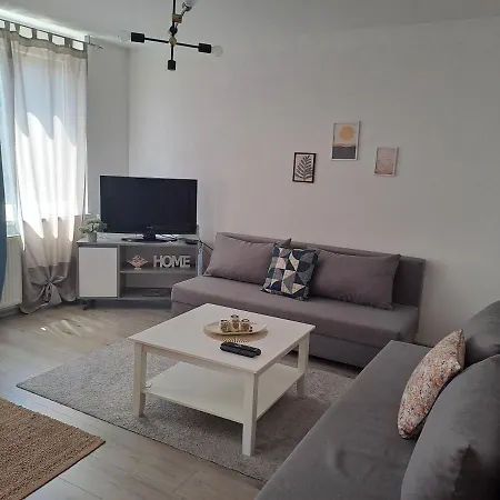 Ferienwohnung Enjoy Traveling Tuzla Exterior foto